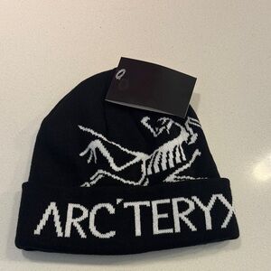 Arc'teryx Black and White Logo Beanie